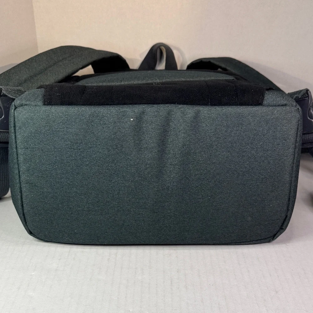 Delsey GoPix Nylon Camera Digital SLR DLSR Convertible Backpack Shoulder Bag